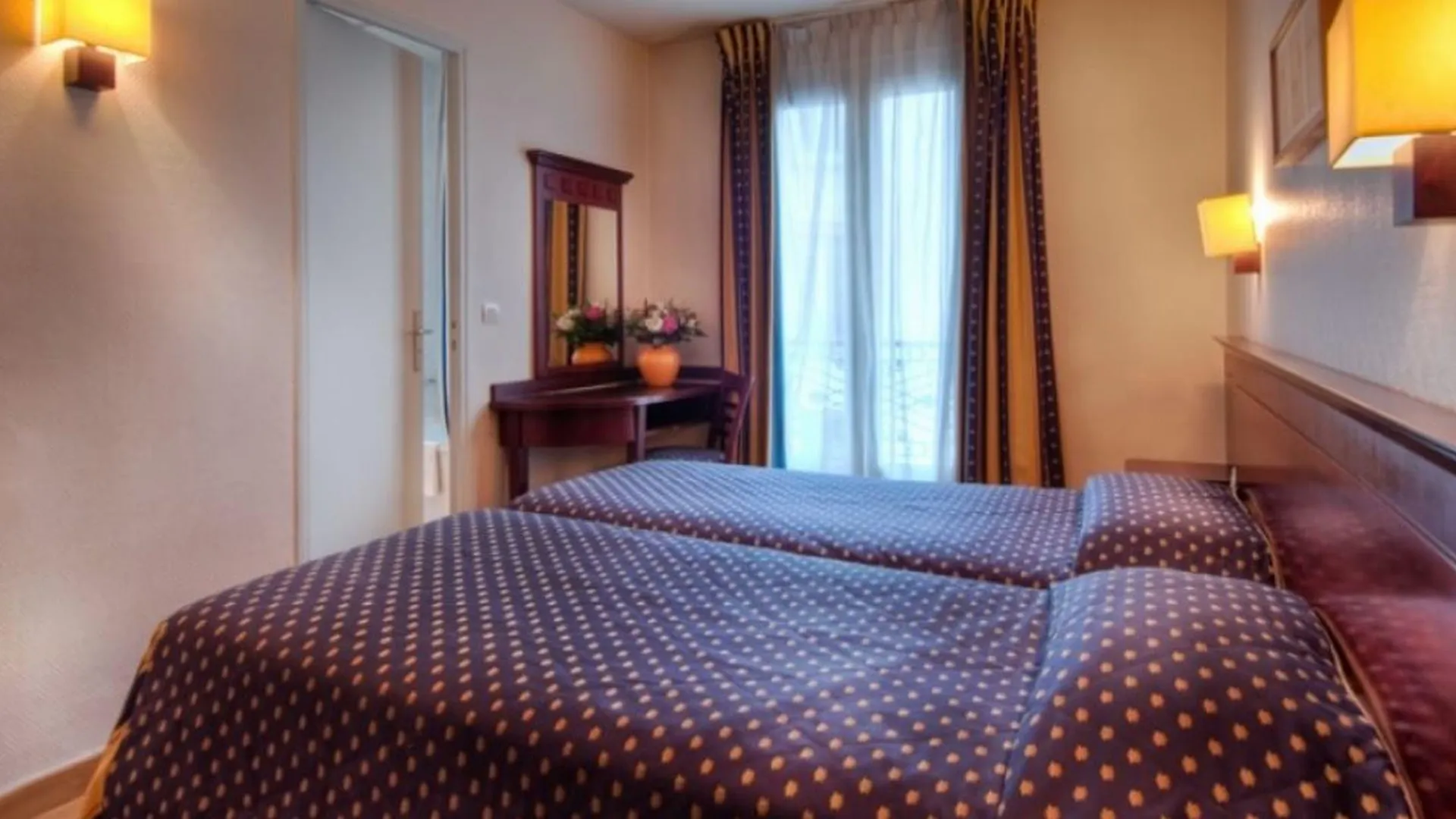 Hotel De Paris Opera France