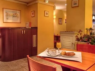 Hotel De Paris Opera 2*,  France